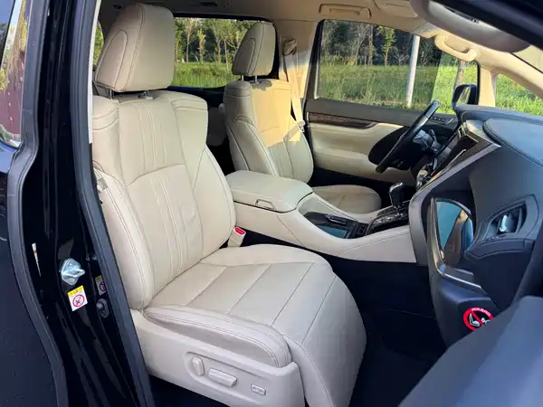 Toyota Alphard 2019