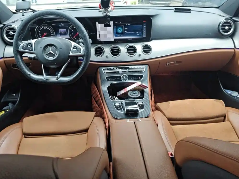 Mercedes-Benz E-Class 2017 — фото 14