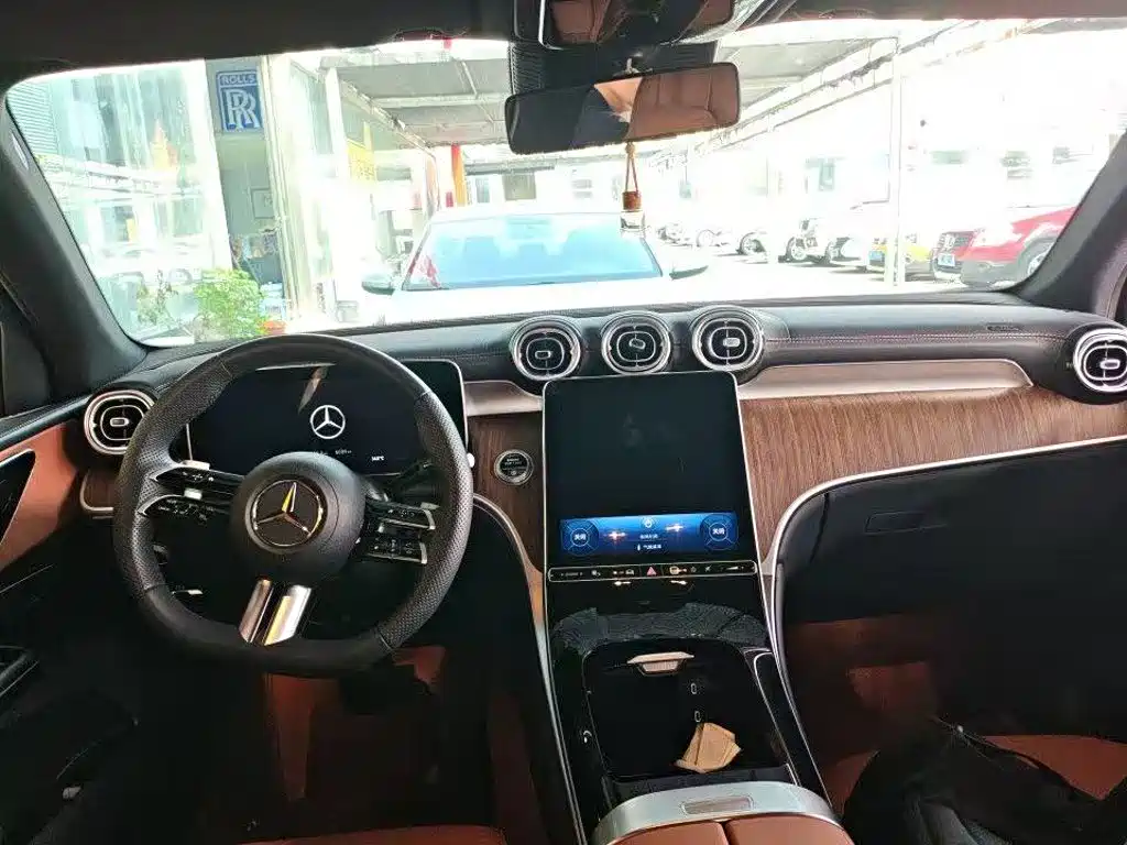 Mercedes-Benz GLC 2024