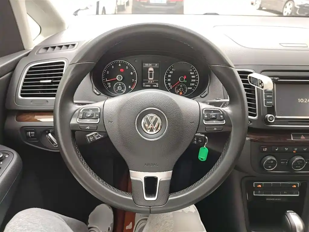 Volkswagen Sharan 2016 — фото 11