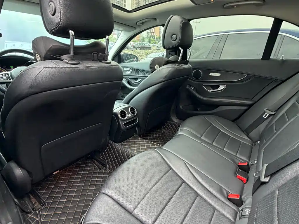 Mercedes-Benz C-Class 2019 — фото 10