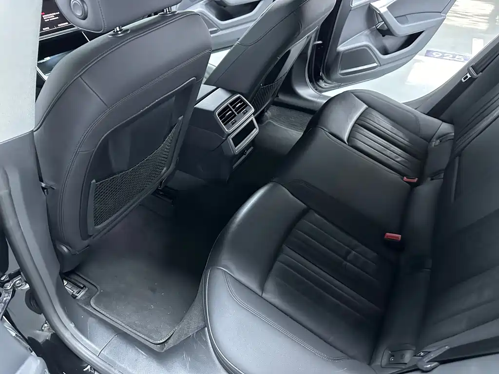 Audi A7 2021 — фото 11