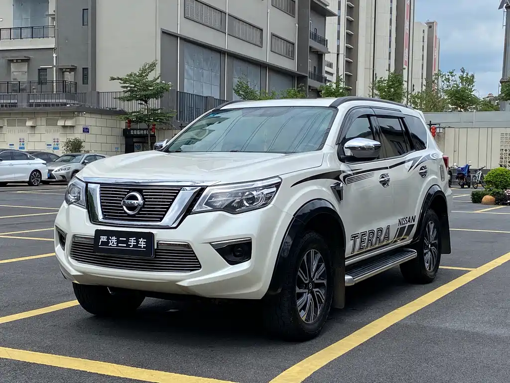Nissan Terra 2020 — фото 1