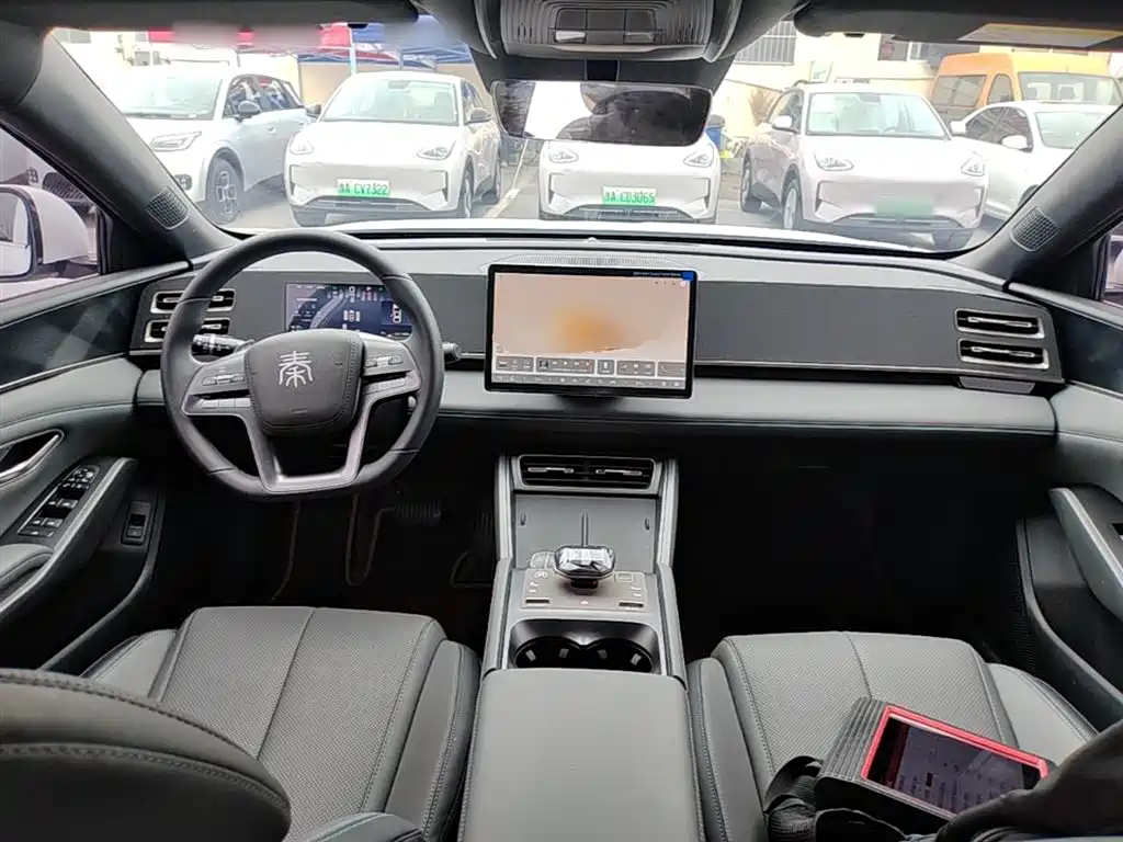 BYD Qin L 2025 — фото 10
