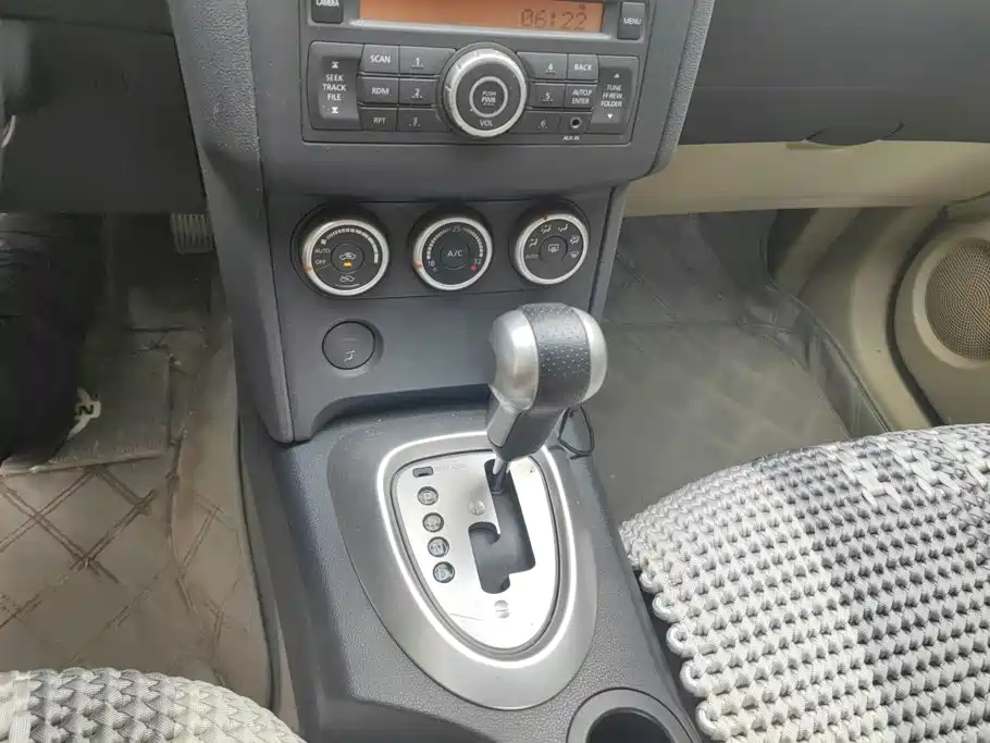 Nissan Qashqai 2012 — фото 16