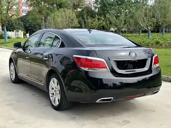 Buick LaCrosse 2012