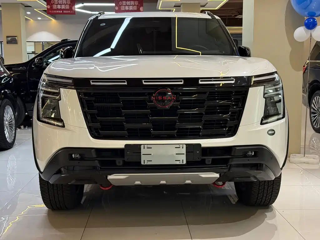 Nissan Patrol — фото 1