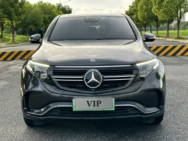 Mercedes-Benz EQC 2020