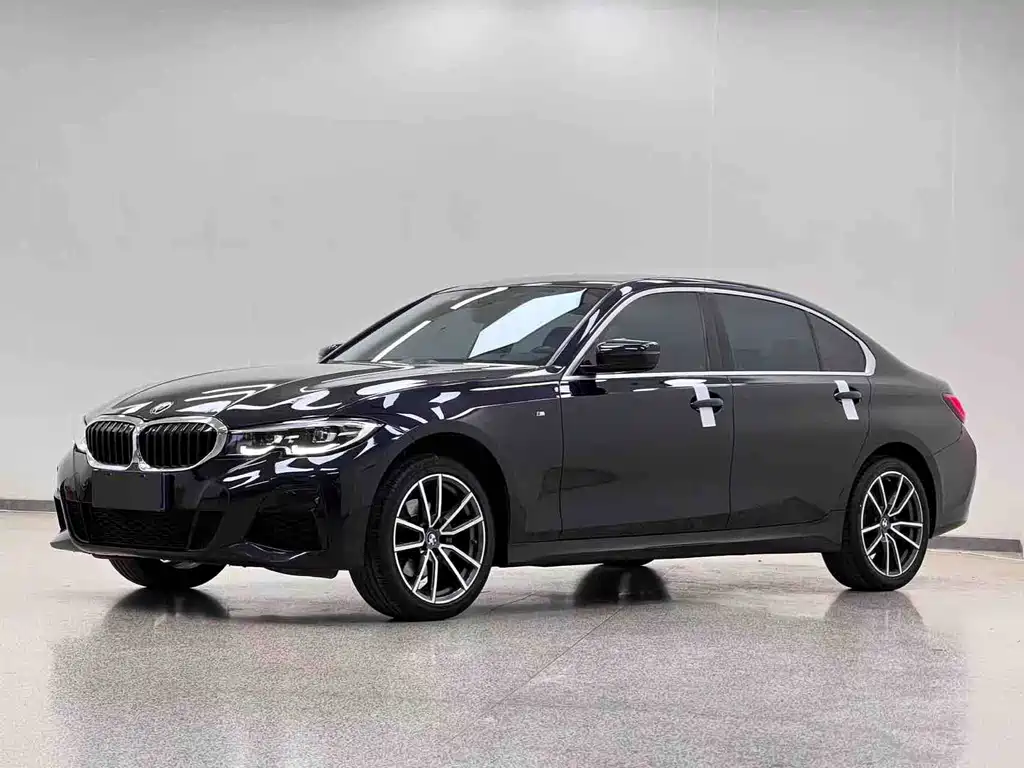 BMW 3 Series 2021 — фото 1