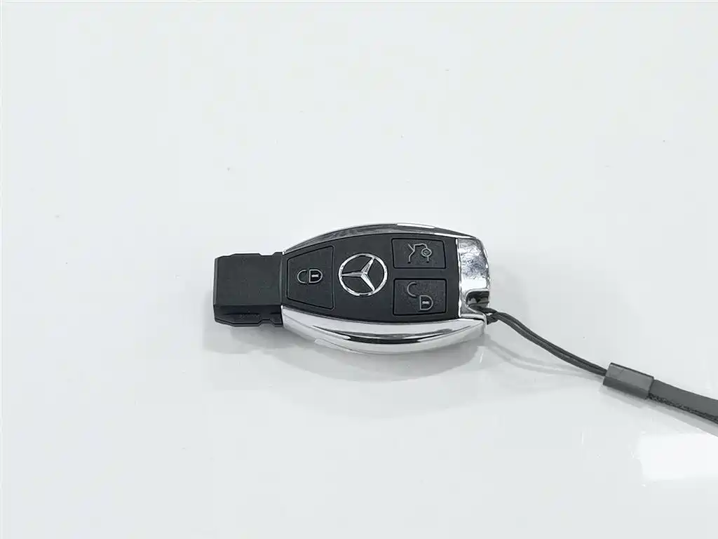 Mercedes-Benz C-Class 2016 — фото 19
