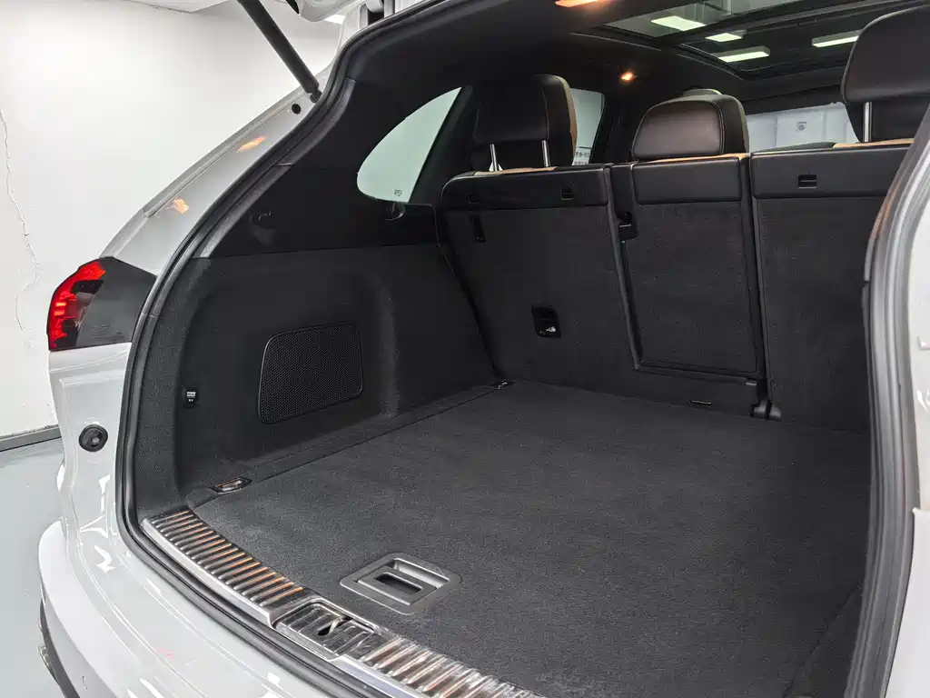 Porsche Cayenne 2016 — фото 16