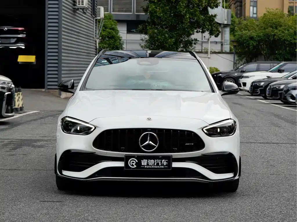 Mercedes-Benz C-Class AMG 2025 — фото 2
