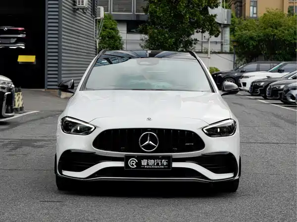 Mercedes-Benz C-Class AMG 2025