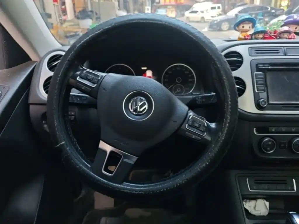 Volkswagen Tiguan 2015 — фото 15