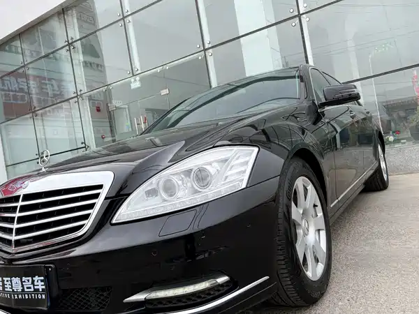Mercedes-Benz S-Class 2007