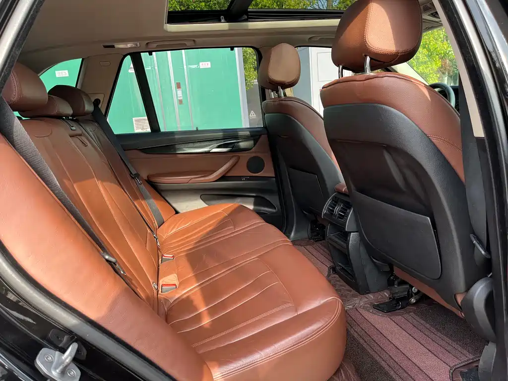 BMW X5 2015 — фото 11