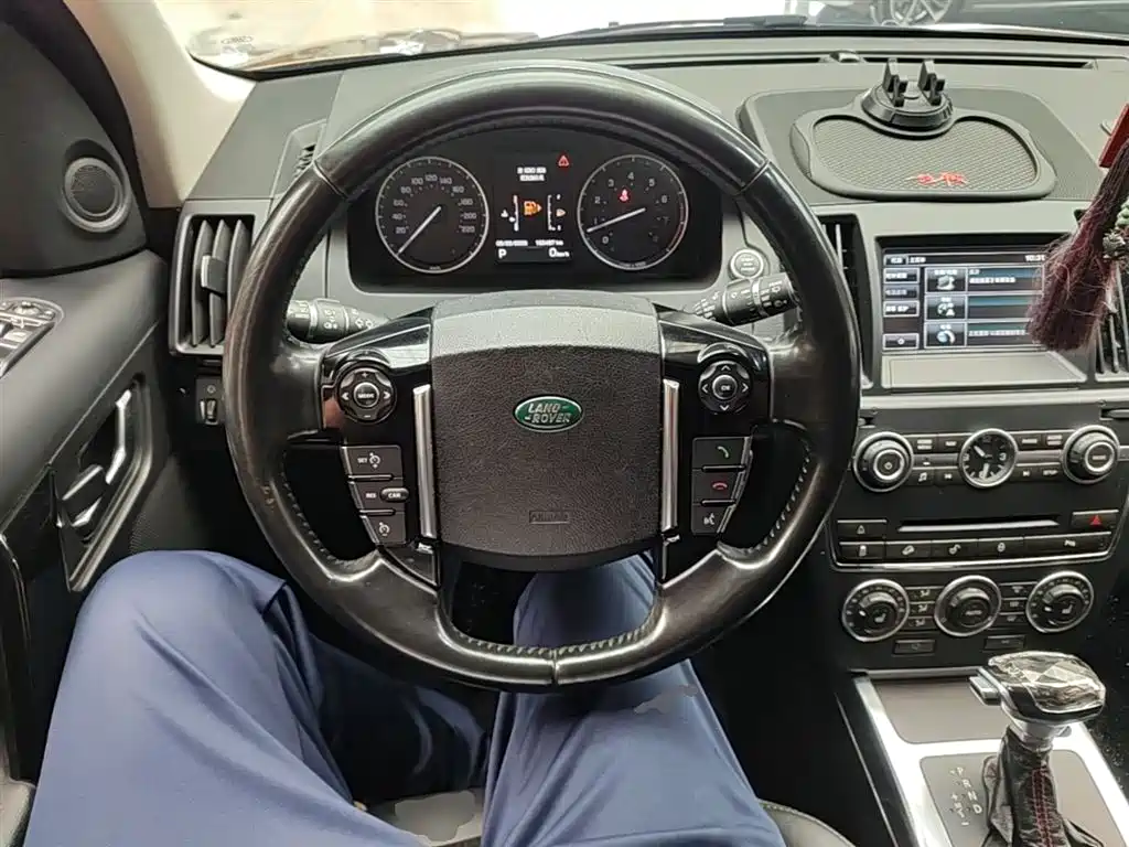 Land Rover Freelander 2 2015 — фото 11