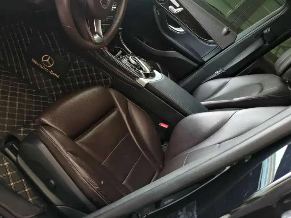 Mercedes-Benz GLC 2018 — фото 15
