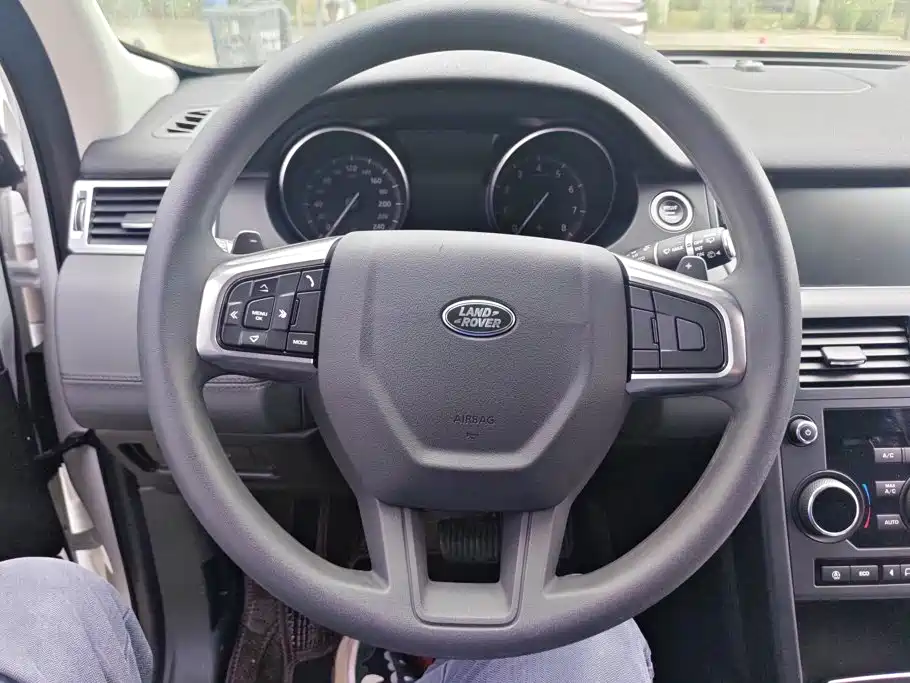 Land Rover Discovery Sport 2018 — фото 15