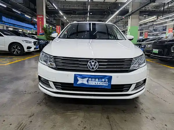 Volkswagen Gran Lavida 2016