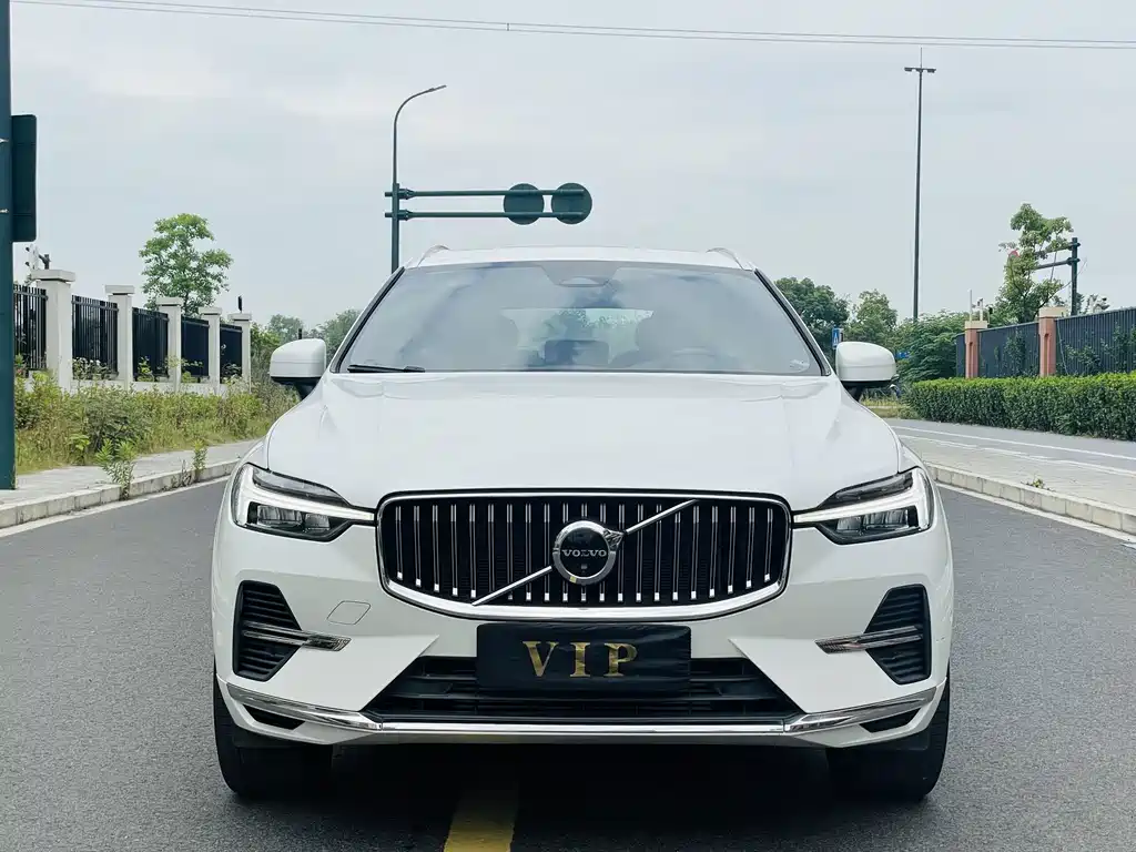Volvo XC60 Plug-In Hybrid 2021 — фото 31