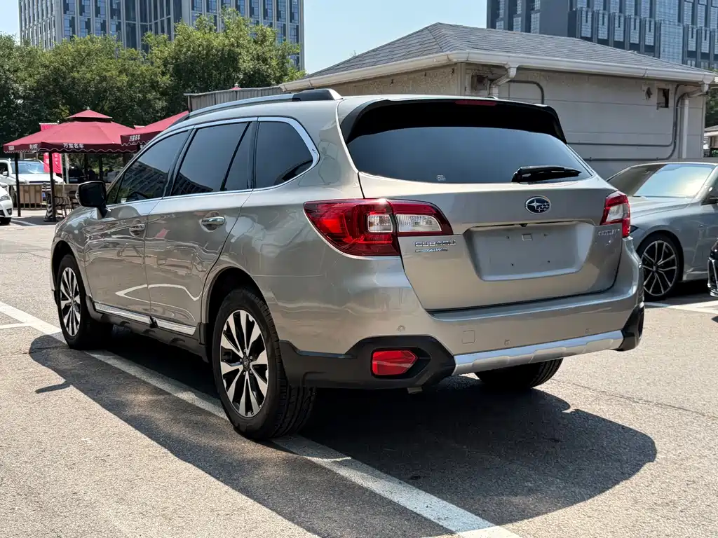 Subaru Outback 2016 — фото 8