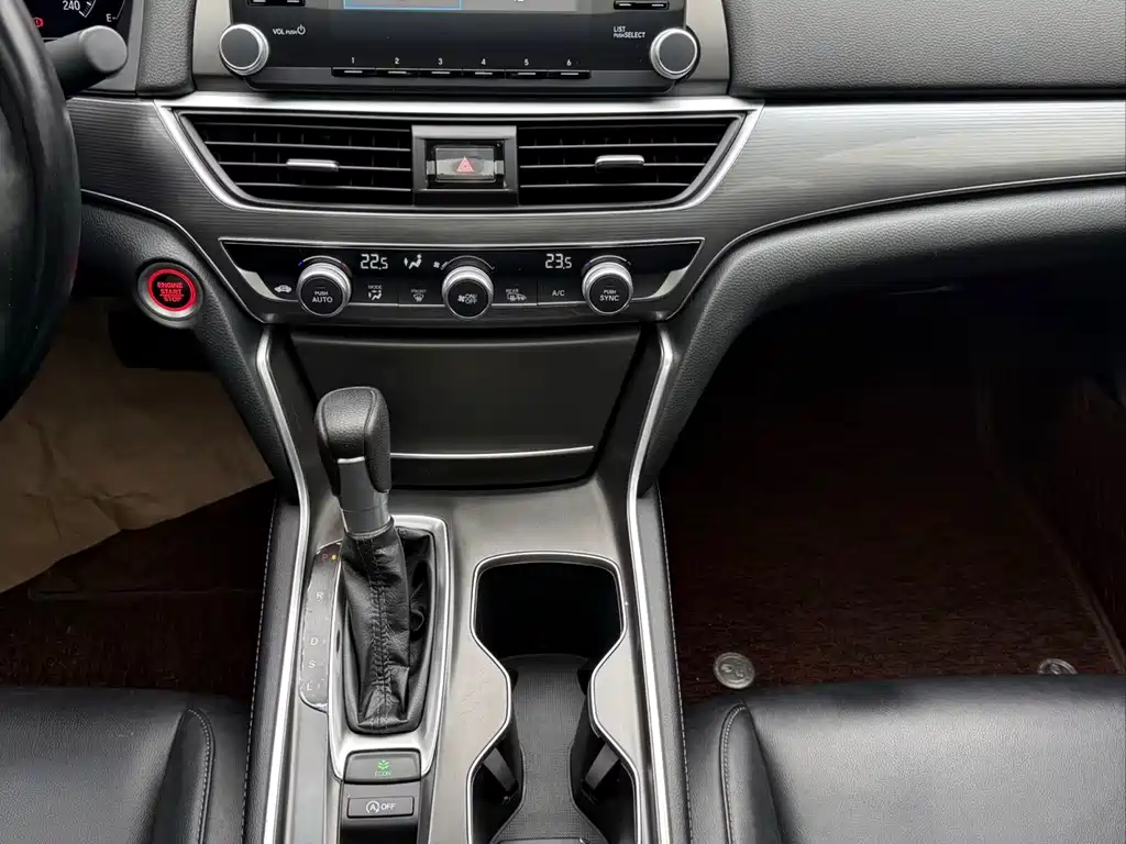 Honda Accord 2021 — фото 15