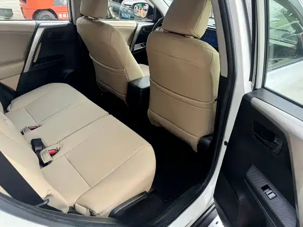 Toyota RAV4 2016