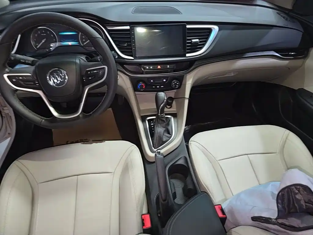 Buick Excelle 2018 — фото 10