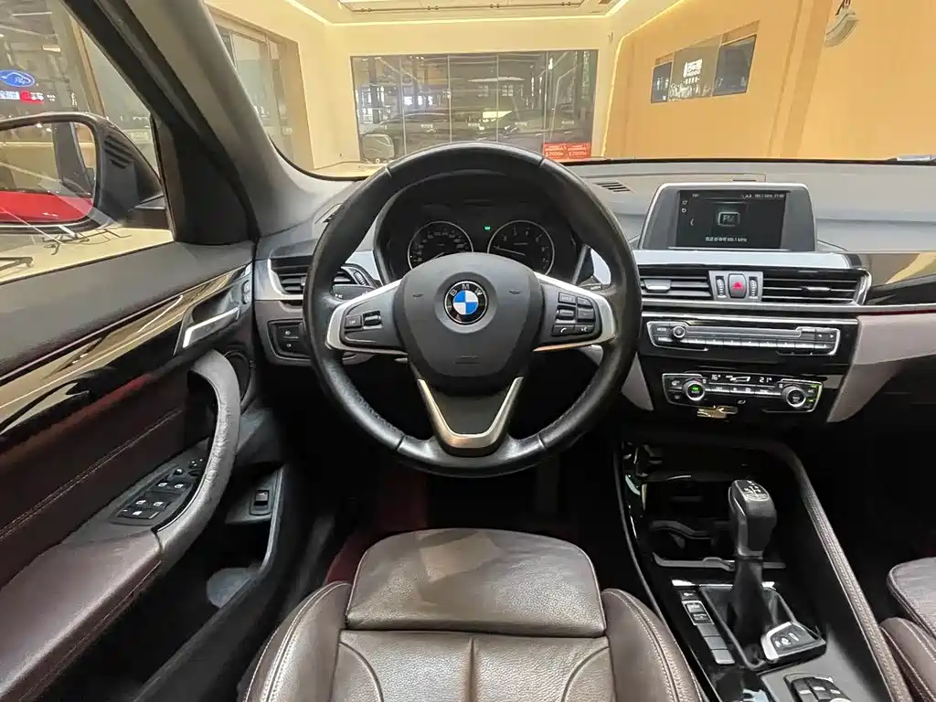 BMW X1 2018 — фото 17