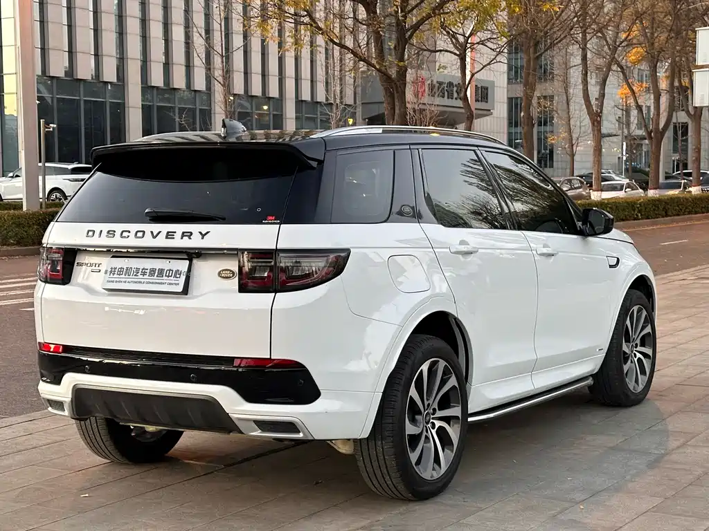 Land Rover Discovery Sport 2022 — фото 12