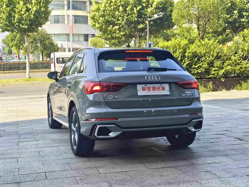 Audi Q3 2024 — фото 9