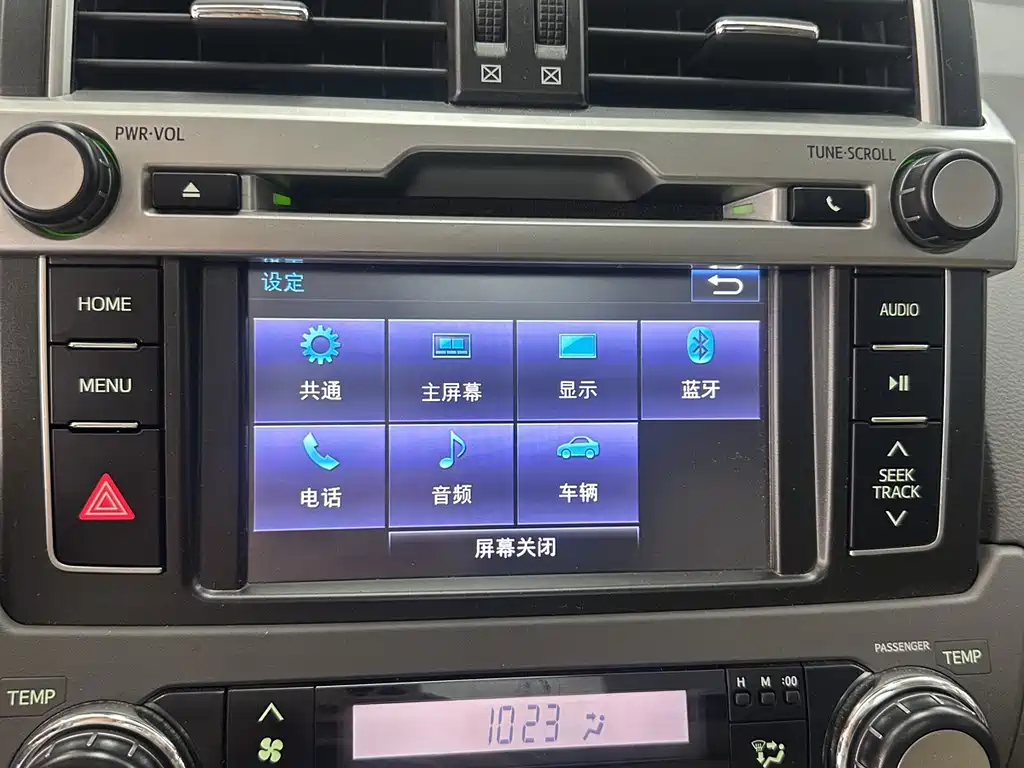 Toyota Prado 2017 — фото 19