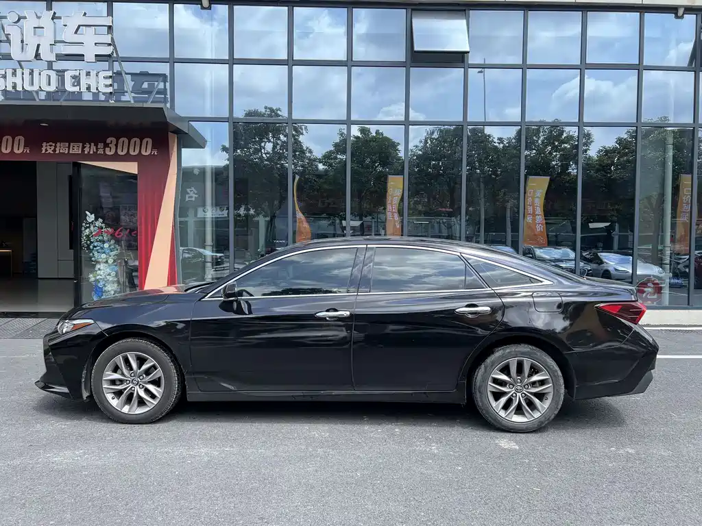 Toyota Avalon 2020 — фото 12
