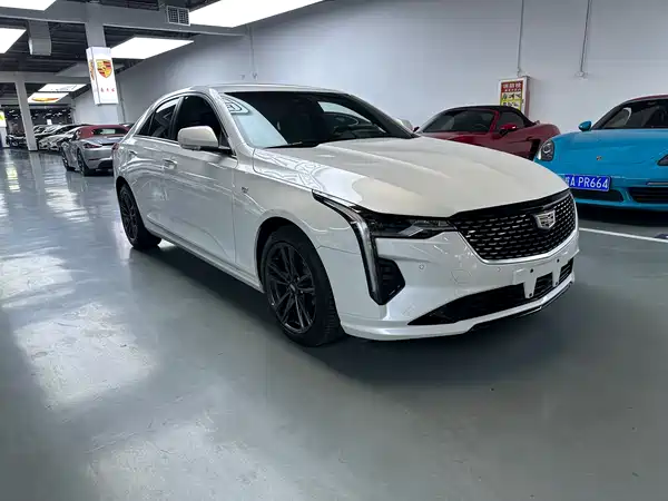 Cadillac CT4 2023