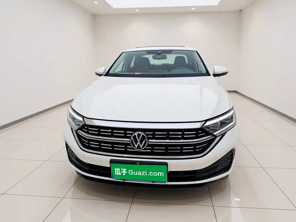 Volkswagen Sagitar 2023