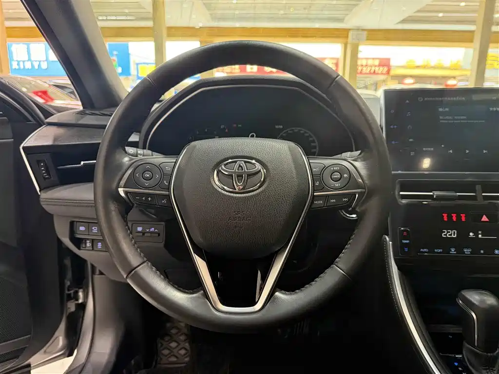 Toyota Avalon 2023 — фото 14