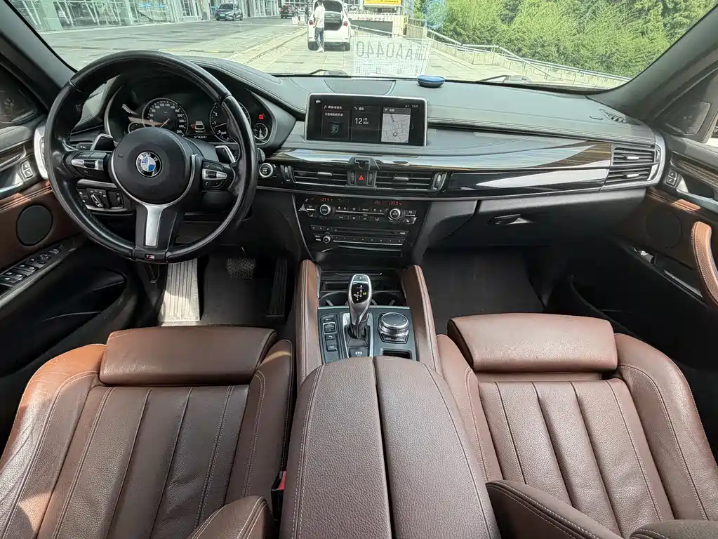 BMW X6 2018 — фото 11