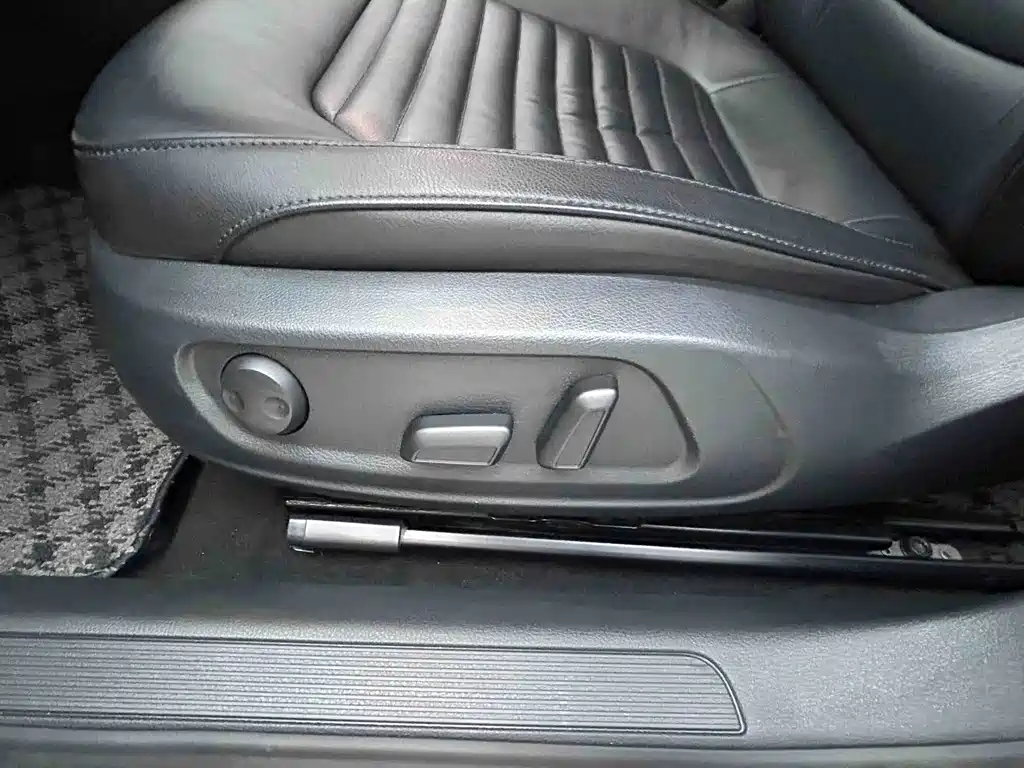 Volkswagen Magotan 2014