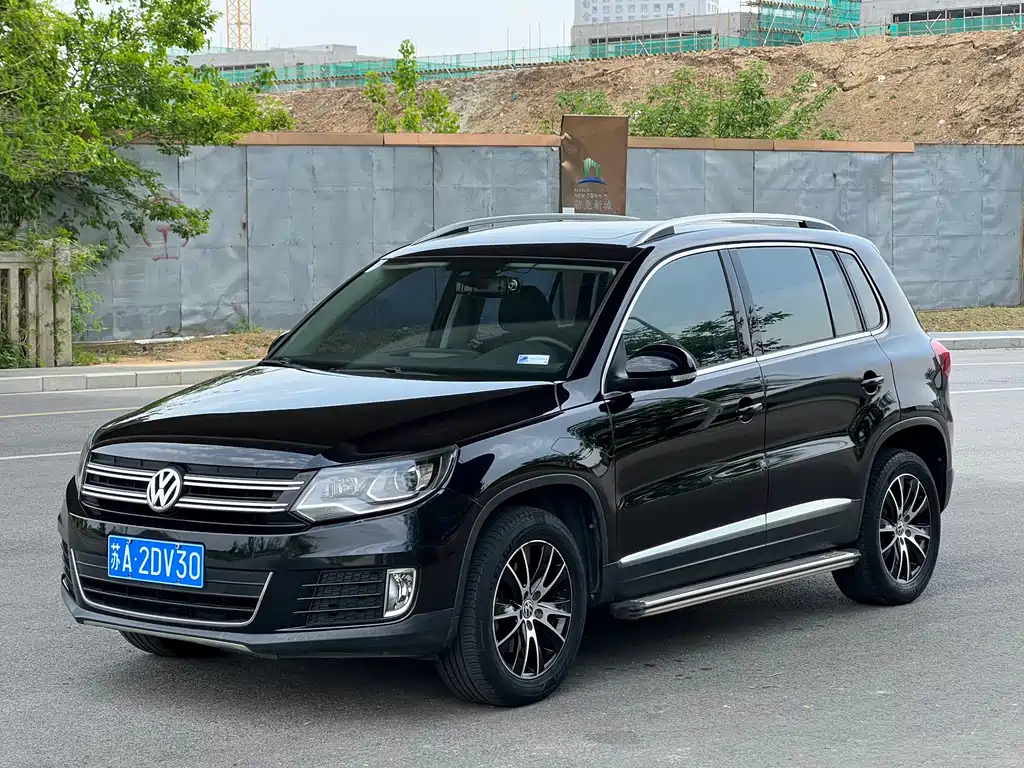 Volkswagen Tiguan 2016 — фото 1