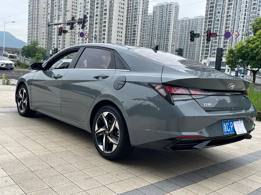 Hyundai Elantra 2020