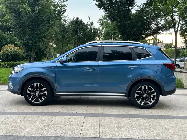 Roewe RX5 2016
