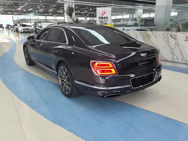 Bentley Flying Spur 2022