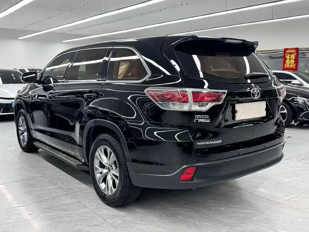 Toyota Highlander 2016