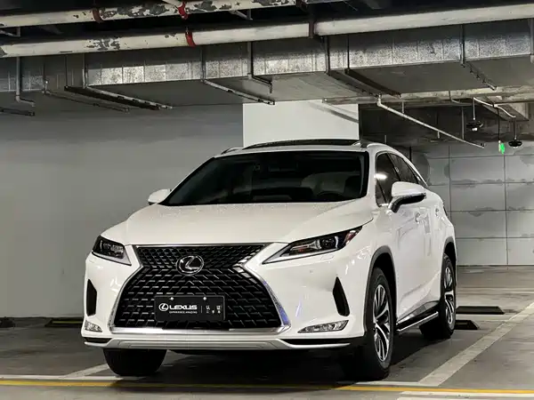 Lexus RX 2022
