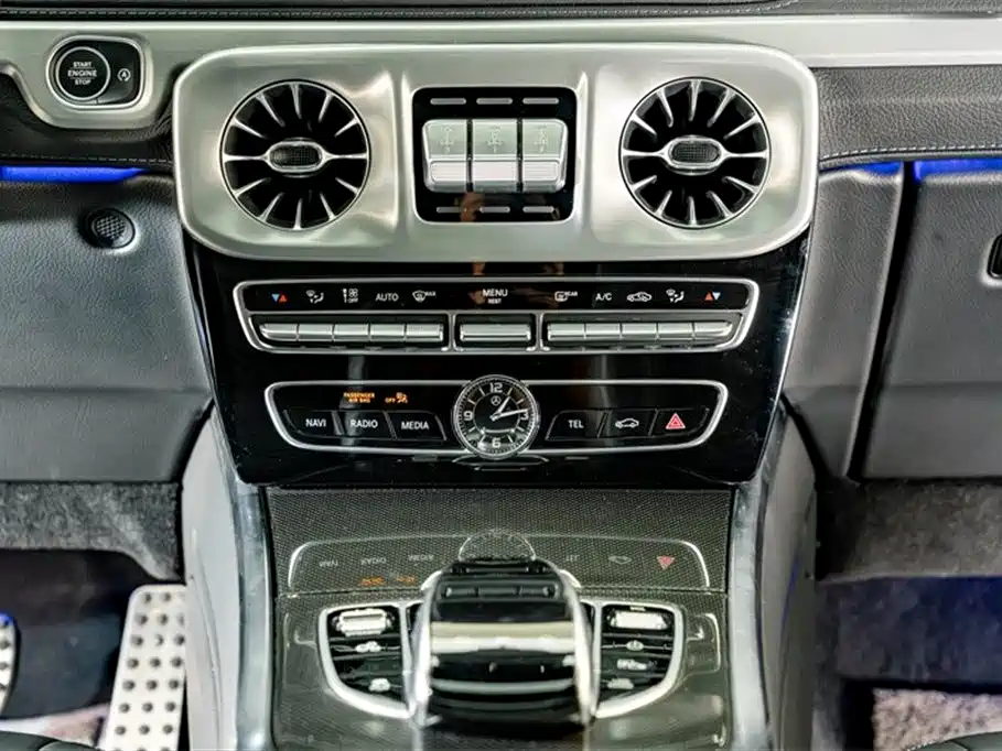 Mercedes-Benz G-Class 2022 — фото 15