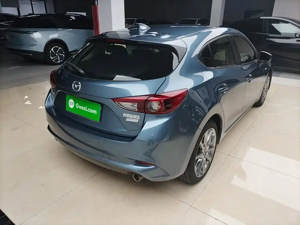 Mazda 3 Axela 2018