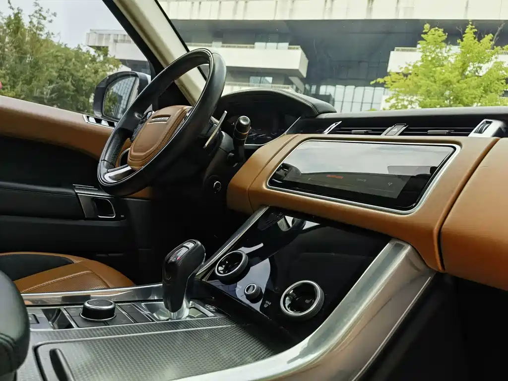 Land Rover Range Rover Sport 2018 — фото 15