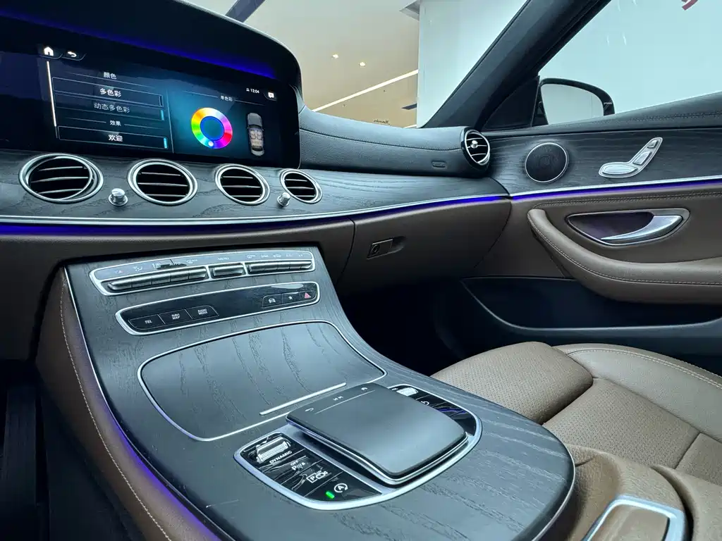 Mercedes-Benz E-Class 2021 — фото 7