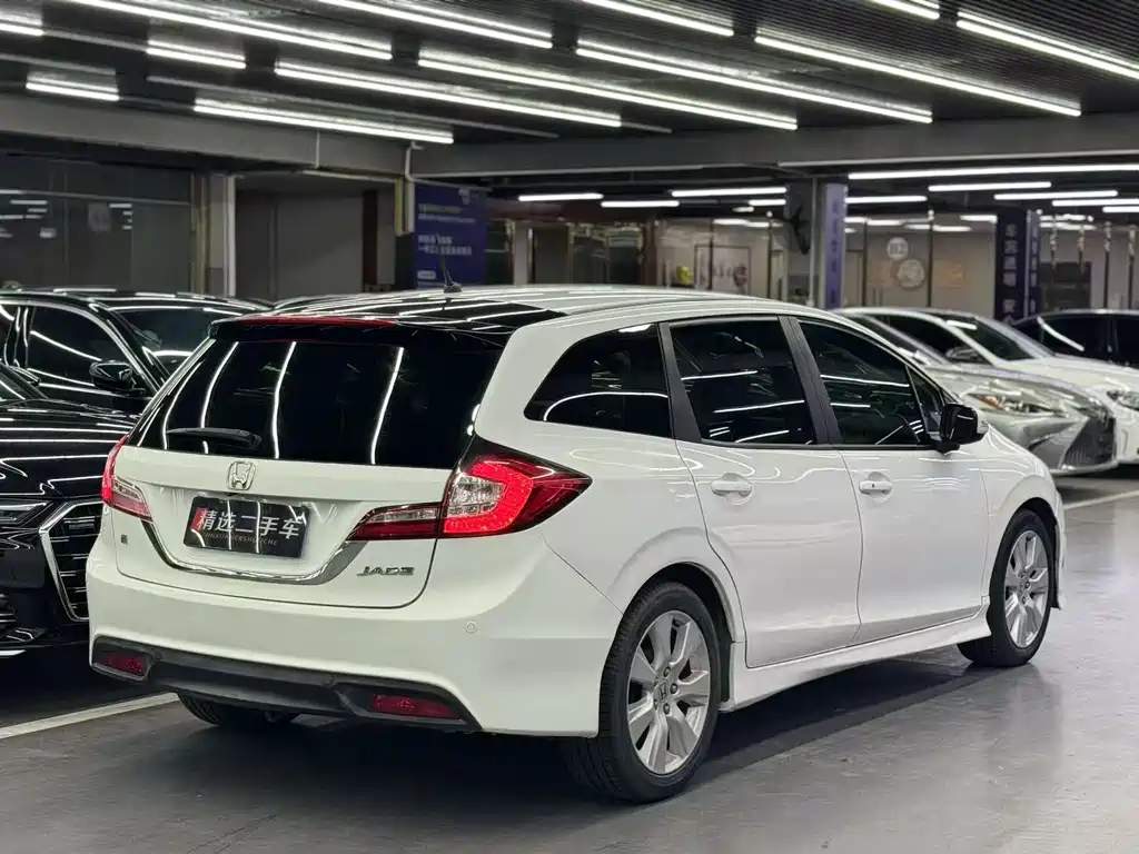 Honda Jade 2015 — фото 9